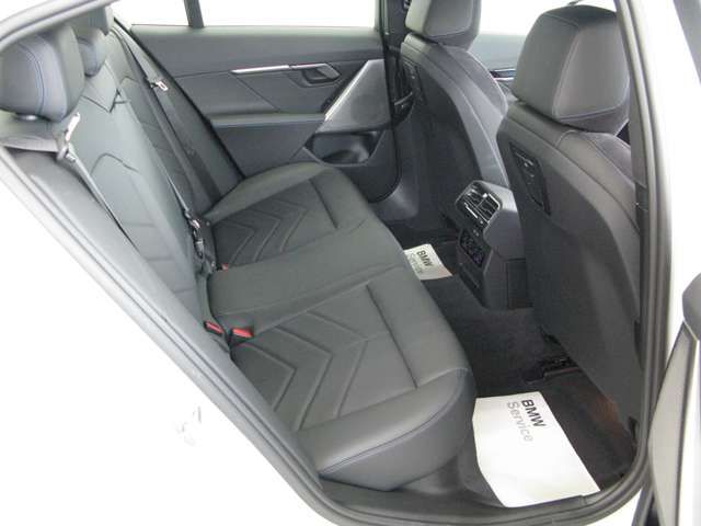 BMW 5SERIES SEDAN 2024 Image 31