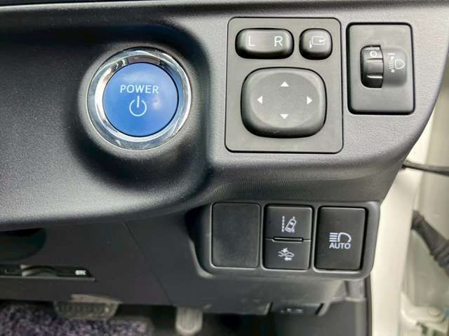 TOYOTA AQUA 2016 Image 31