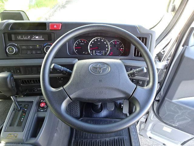 TOYOTA COASTER 2023 Image 31