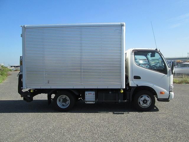 HINO DUTRO 2022 Image 31