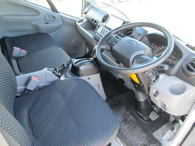 HINO DUTRO 2022 Image 31