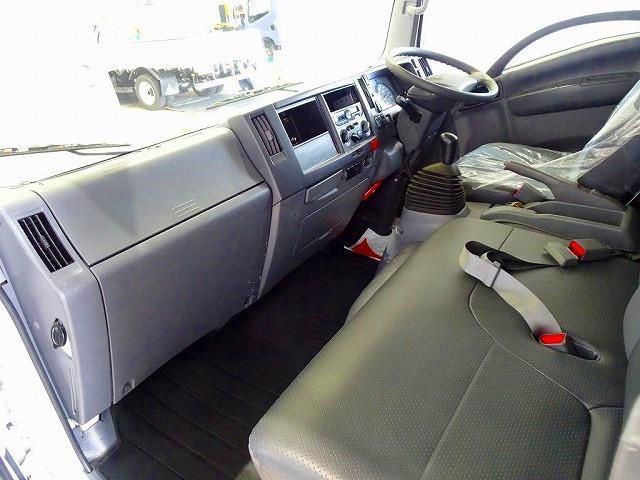 ISUZU ELF 2018 Image 31