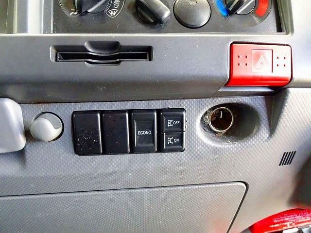 ISUZU ELF 2018 Image 31