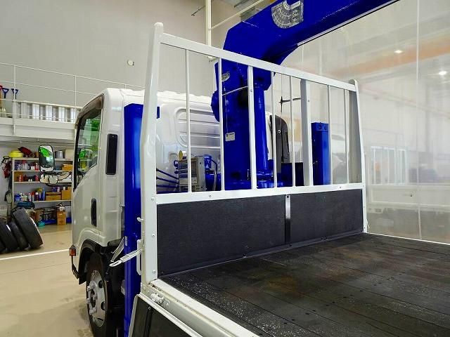 ISUZU ELF 2018 Image 31