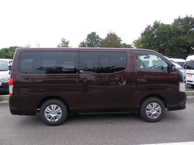 NISSAN NV350 CARAVAN 4WD 2019 Image 31