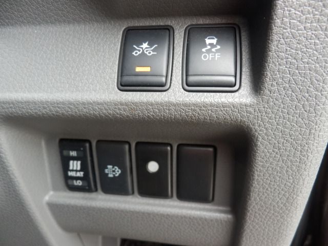 NISSAN NV350 CARAVAN 4WD 2019 Image 31