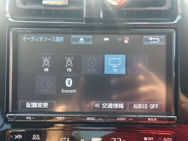 TOYOTA PRIUS PHV 2018 Image 31