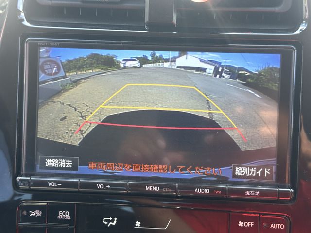 TOYOTA PRIUS PHV 2018 Image 31