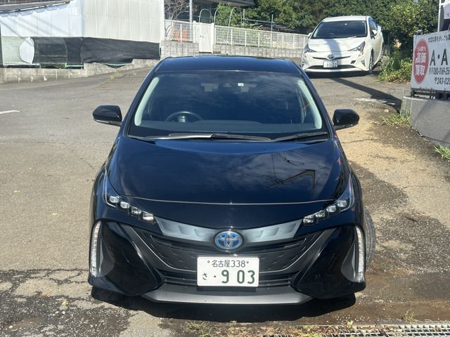 TOYOTA PRIUS PHV 2018 Image 31