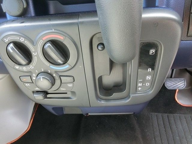 SUZUKI EVERY VAN 4WD 2019 Image 31