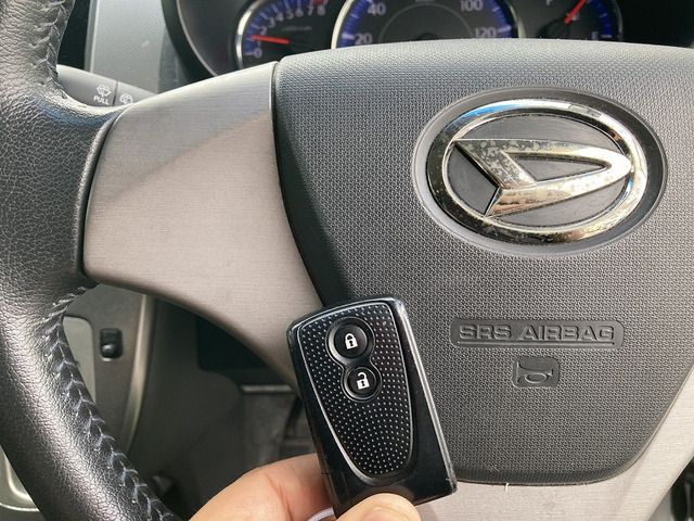 DAIHATSU MOVE CUSTOM 2014 Image 31