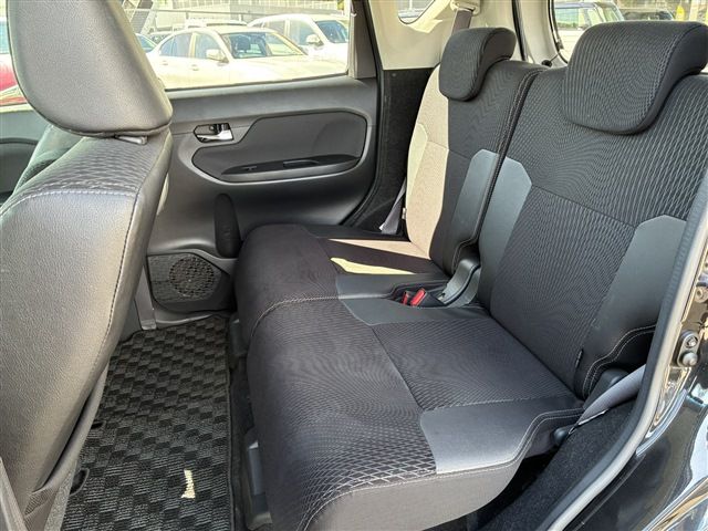 DAIHATSU MOVE CUSTOM 4WD 2017 Image 31