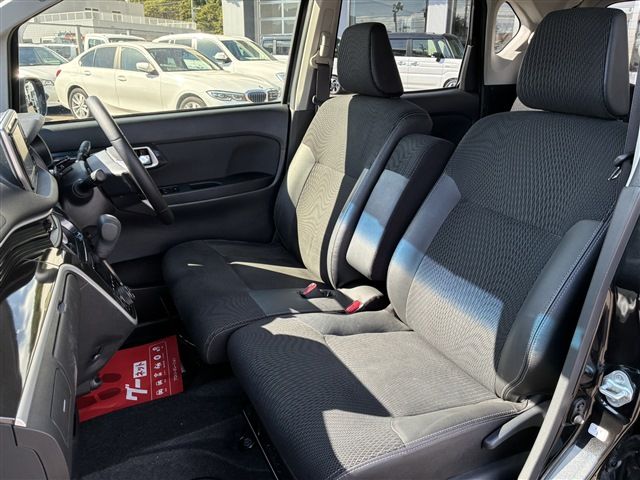 DAIHATSU MOVE CUSTOM 4WD 2017 Image 31