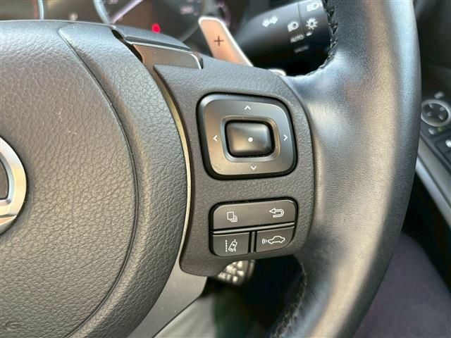 TOYOTA LEXUS IS300H 2022 Image 31