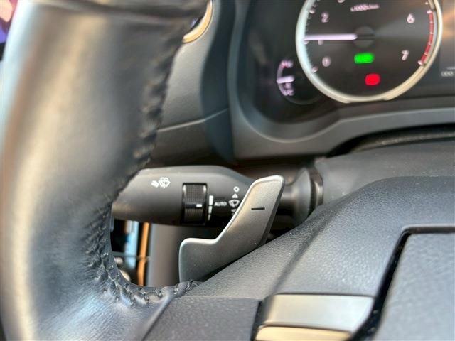 TOYOTA LEXUS IS300H 2022 Image 31