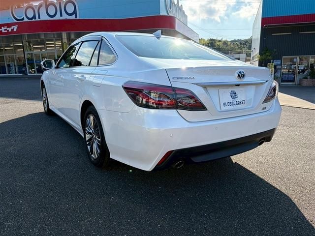 TOYOTA CROWN SEDAN HYBRID 2021 Image 31