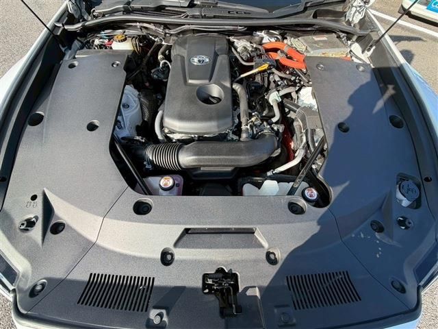 TOYOTA CROWN SEDAN HYBRID 2021 Image 31