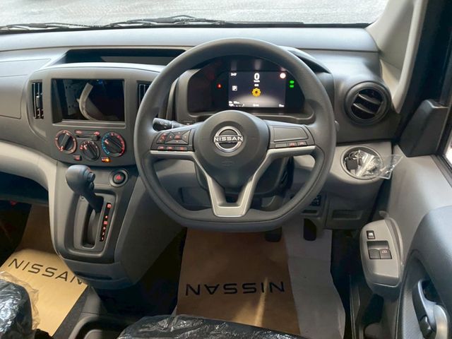 NISSAN NV200 VANETTE VAN 4W 2025 Image 31