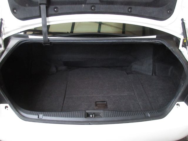 TOYOTA CROWN SEDAN HYBRID 2016 Image 31