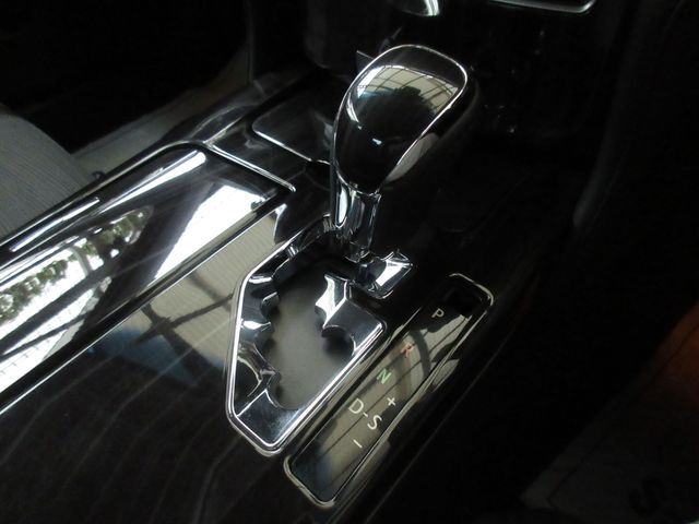 TOYOTA CROWN SEDAN HYBRID 2016 Image 31