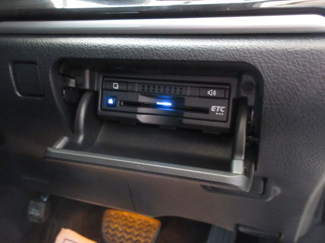 TOYOTA CROWN SEDAN HYBRID 2016 Image 31