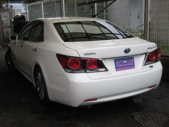 TOYOTA CROWN SEDAN HYBRID 2016 Image 31