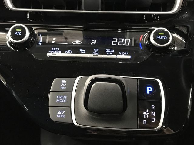 TOYOTA AQUA 2021 Image 31