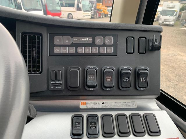 MITSUBISHI FUSOU AERO ACE 2008 Image 31