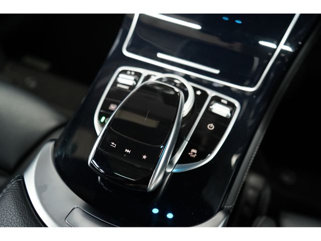 MERCEDES BENZ GLC CL 2017 Image 31