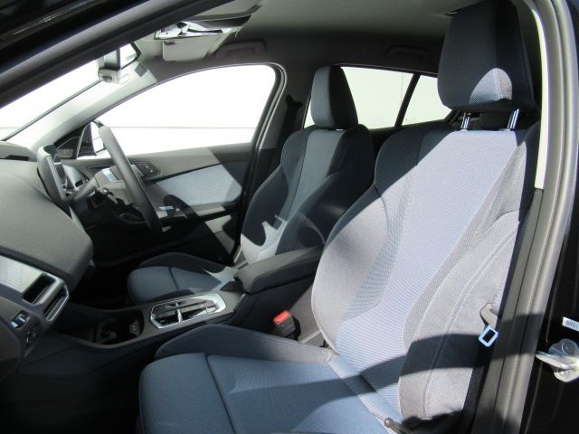 BMW 1SERIES 2025 Image 31