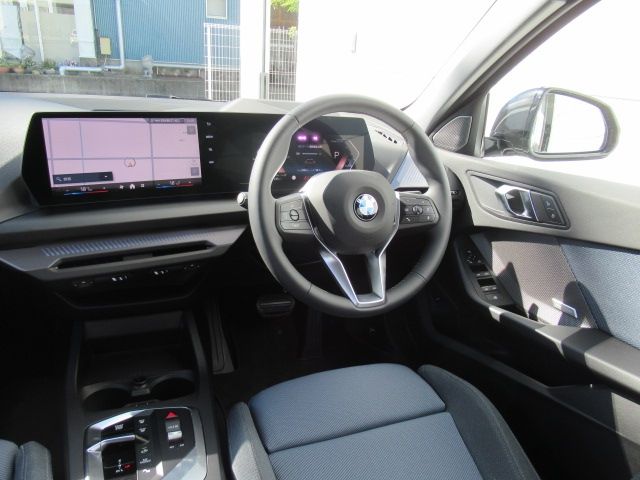 BMW 1SERIES 2025 Image 31