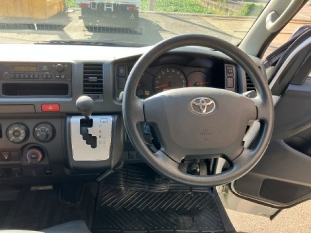 TOYOTA HIACE WAGON 2019 Image 31