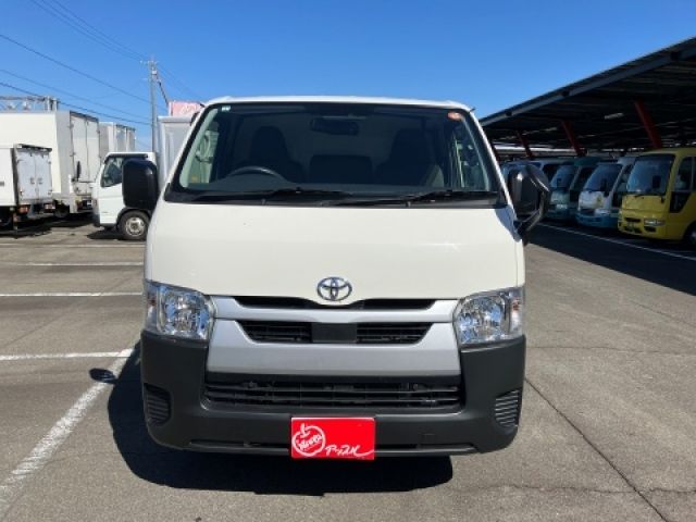 TOYOTA HIACE VAN 4WD 2024 Image 31