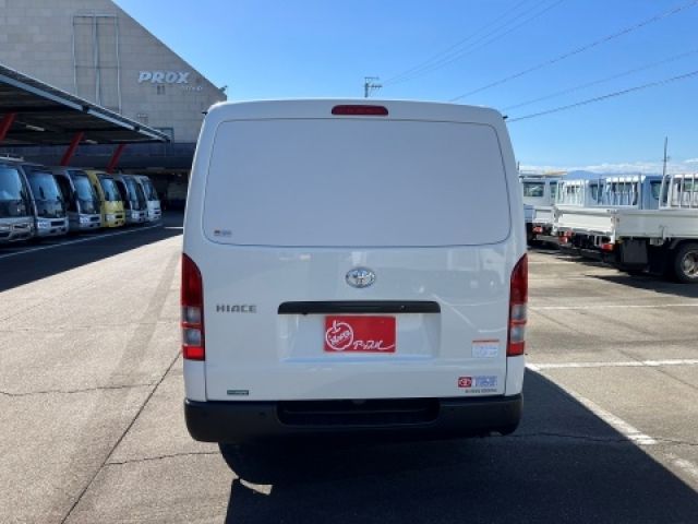 TOYOTA HIACE VAN 4WD 2024 Image 31