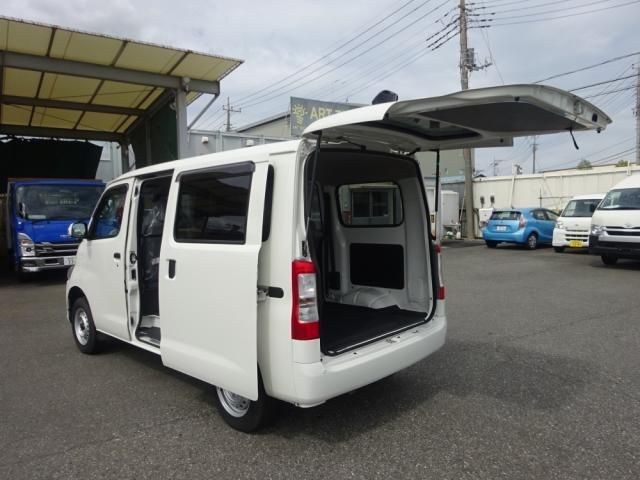 DAIHATSU GRAN MAX CARGO 2024 Image 31
