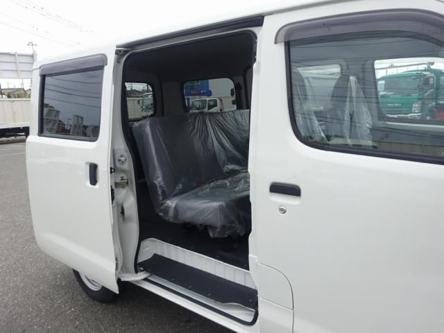 DAIHATSU GRAN MAX CARGO 2024 Image 31