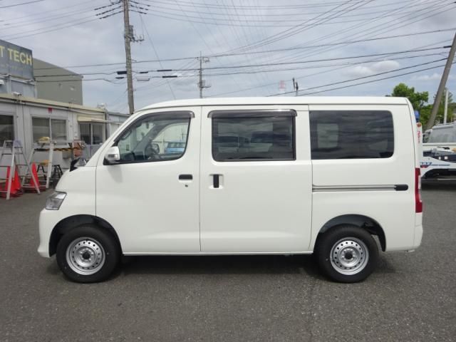 DAIHATSU GRAN MAX CARGO 2024 Image 31