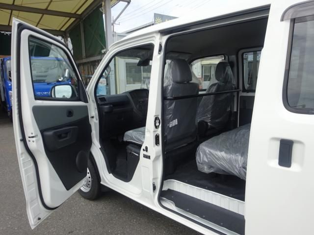 DAIHATSU GRAN MAX CARGO 2024 Image 31
