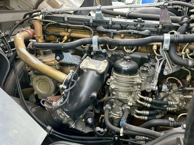 MITSUBISHI FUSOU SUPER GREAT 2014 Image 31