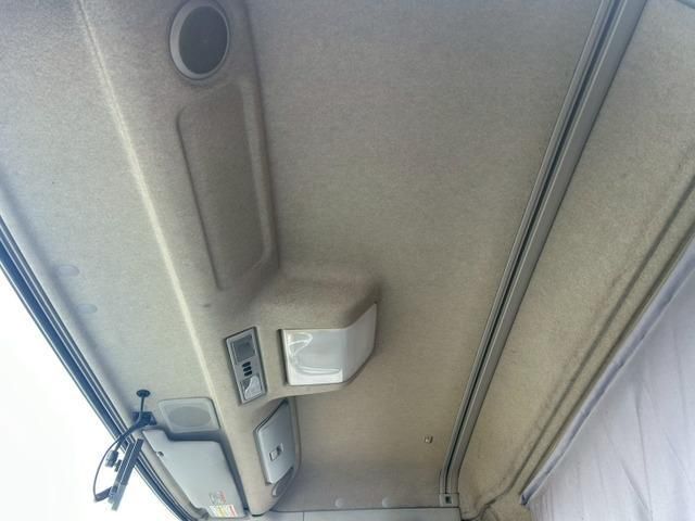 MITSUBISHI FUSOU SUPER GREAT 2014 Image 31