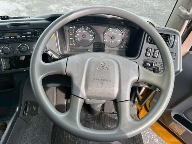 MITSUBISHI FUSOU SUPER GREAT 2014 Image 31