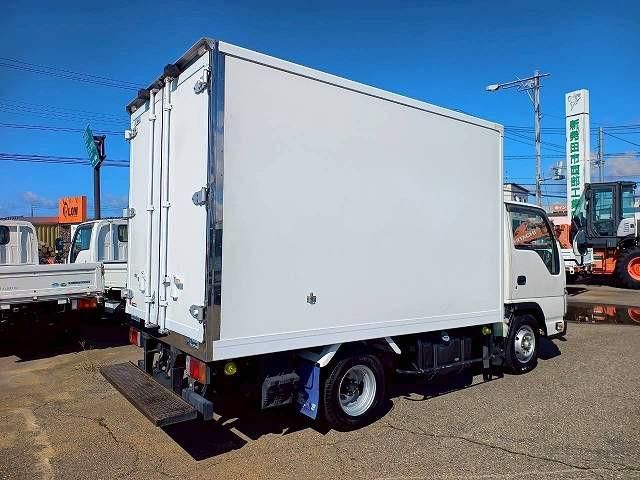 ISUZU ELF 2017 Image 31