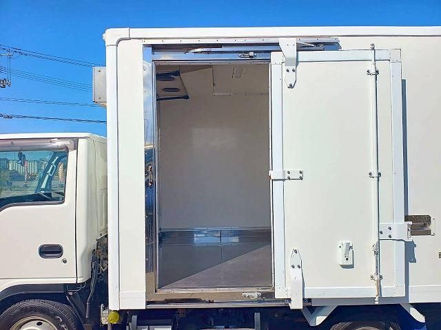 ISUZU ELF 2017 Image 31