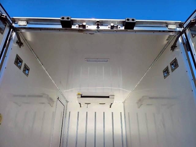 ISUZU ELF 2017 Image 31