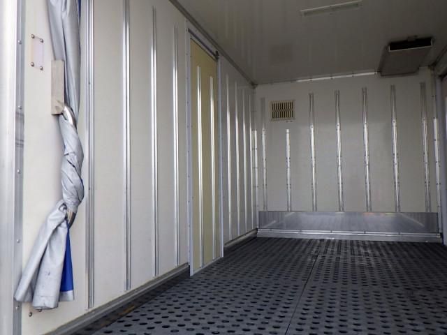 ISUZU ELF 2019 Image 31