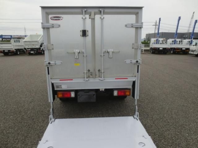 HINO DUTRO 2020 Image 31