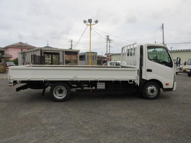 HINO DUTRO 2020 Image 31