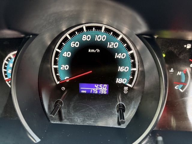 TOYOTA HIACE VAN 4WD 2013 Image 31