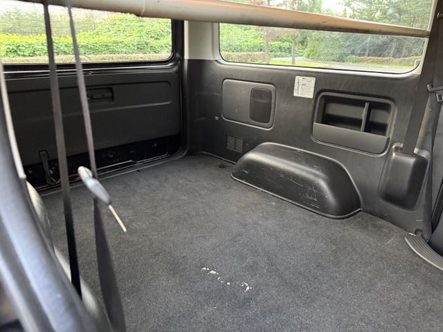 TOYOTA HIACE VAN 4WD 2013 Image 31