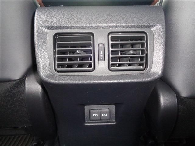 TOYOTA HARRIER 2WD 2023 Image 31